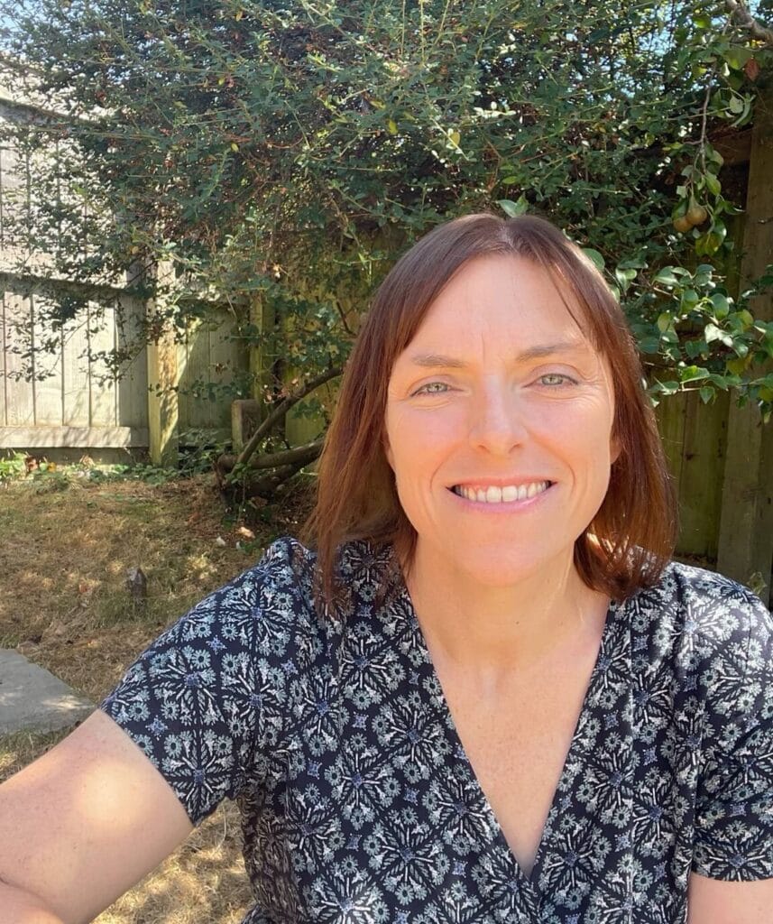 Sarah Lucas profile photo outside in the garden